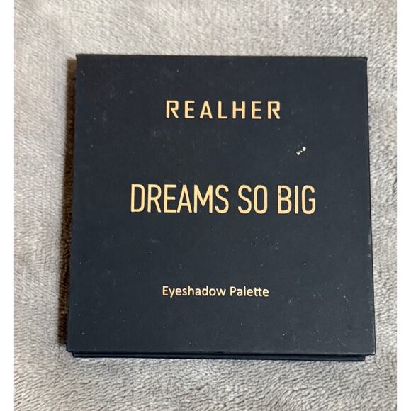NWOB Realher Dreams So Big Eyeshadow Palette 9 Shimmer & Matte Daily Use - Picture 2 of 6